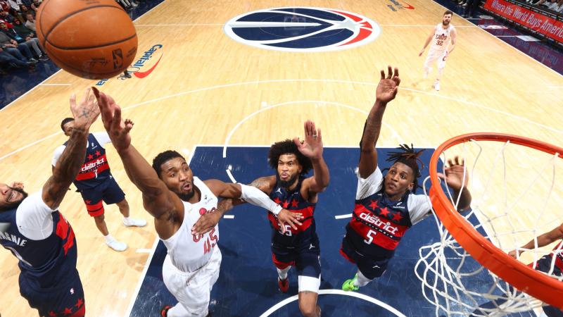 官方：帕尔马签下38岁西班牙门将瓜伊塔，顶替受伤的铃木彩艳