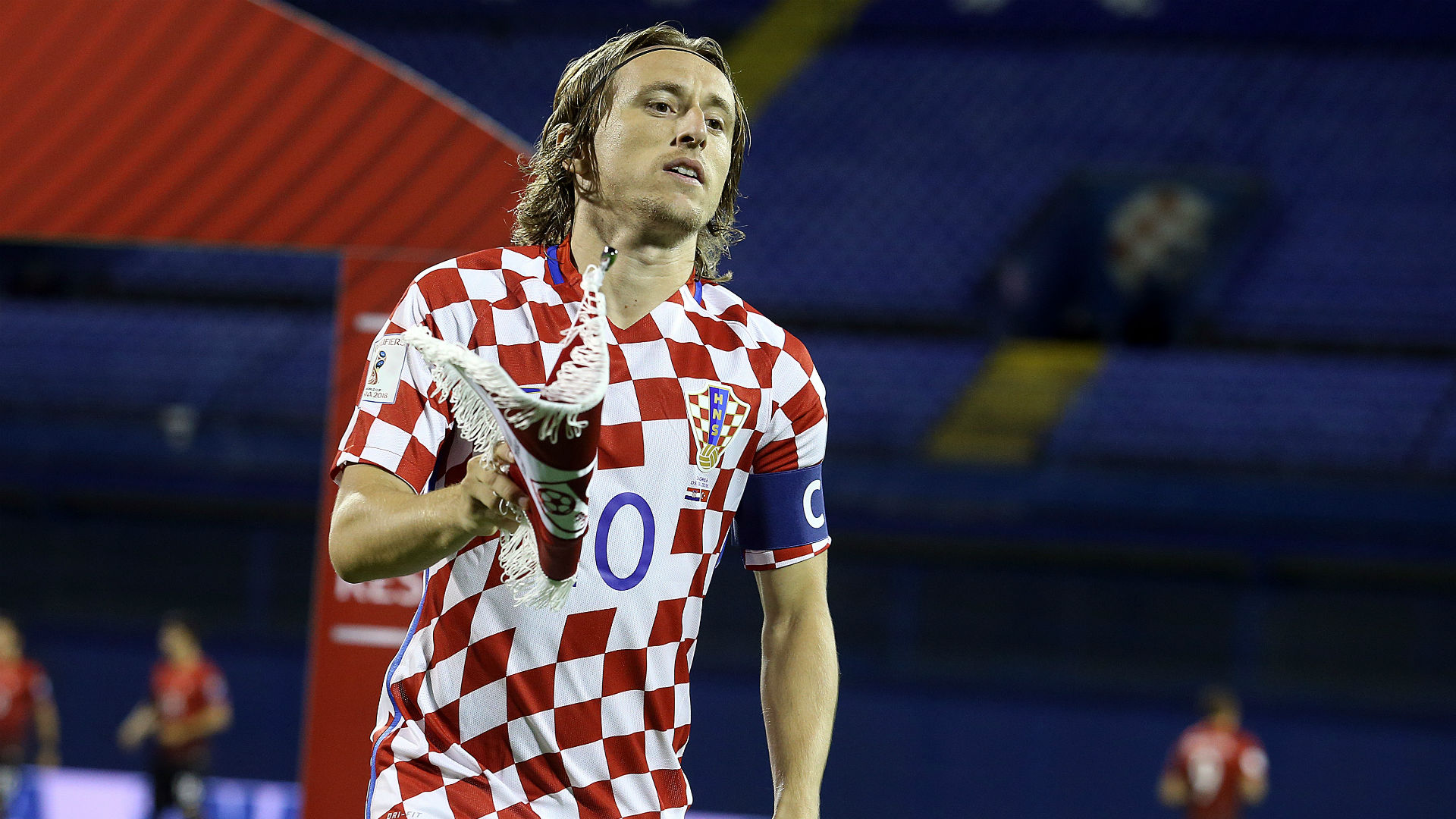 连续三年出局！吉罗纳国王杯再遭下级队伍淘汰，米歇尔三将首秀难挡噩运